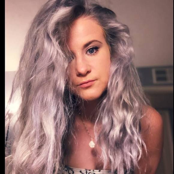 Meet your Posher, Ali - Picture 1 of 1